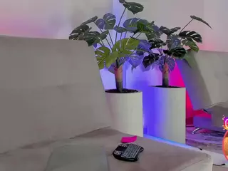 Cutie Riley's Live Sex Cam Show