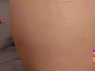 Cutie Riley's Live Sex Cam Show