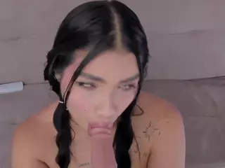 Cutie Riley's Live Sex Cam Show