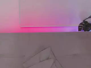 Cutie Riley's Live Sex Cam Show