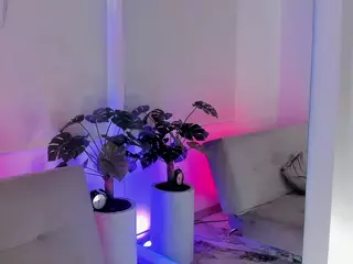 Cutie Riley's Live Sex Cam Show