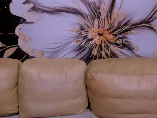 BarbaraSkills's Live Sex Cam Show