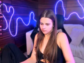 berry-alma's Live Sex Cam Show