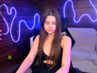 berry-alma's Live Sex Cam Show