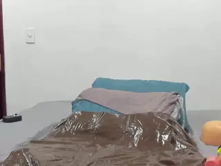 Cloeerabbytt's Live Sex Cam Show