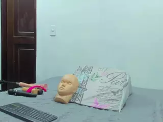 Cloeerabbytt's Live Sex Cam Show
