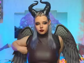 Lux's Live Sex Cam Show