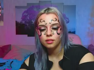 Lux's Live Sex Cam Show