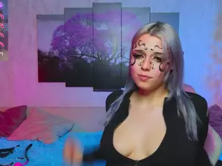 Lux's Live Sex Cam Show
