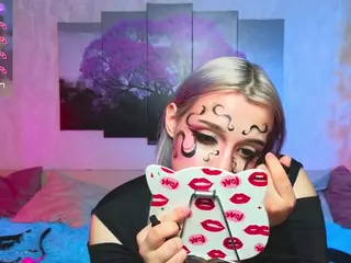 Lux's Live Sex Cam Show