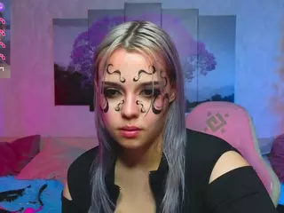 Lux's Live Sex Cam Show