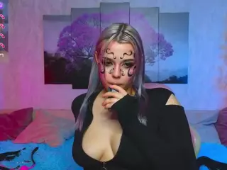 Lux's Live Sex Cam Show