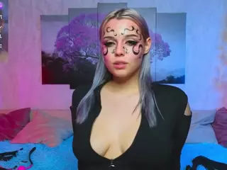 Lux's Live Sex Cam Show