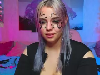 Lux's Live Sex Cam Show