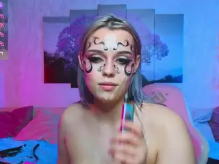 Lux's Live Sex Cam Show