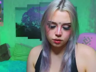 Lux's Live Sex Cam Show