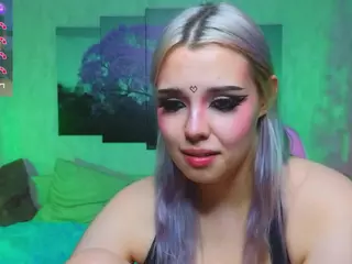 Lux's Live Sex Cam Show