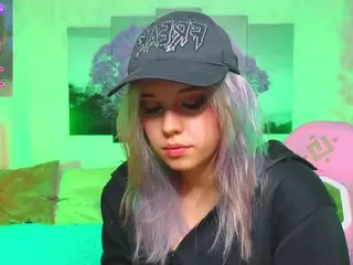 Lux's Live Sex Cam Show