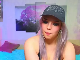 Lux's Live Sex Cam Show