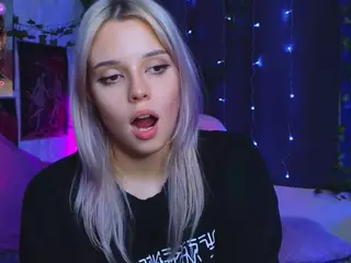 Lux's Live Sex Cam Show