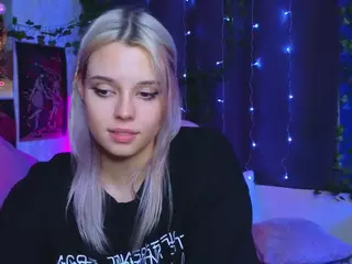 Lux's Live Sex Cam Show