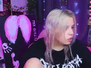 Lux's Live Sex Cam Show