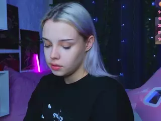 Lux's Live Sex Cam Show
