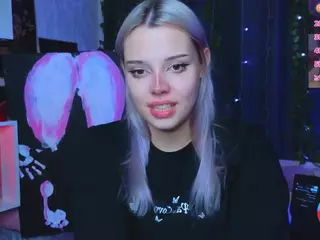 Lux's Live Sex Cam Show
