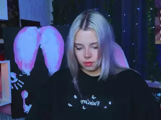 Lux's Live Sex Cam Show