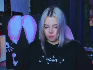 Lux's Live Sex Cam Show