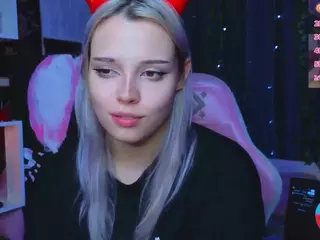 Lux's Live Sex Cam Show