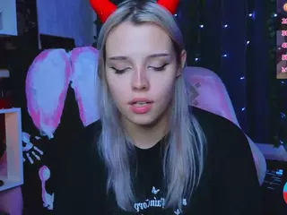 Lux's Live Sex Cam Show