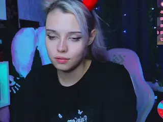 Lux's Live Sex Cam Show
