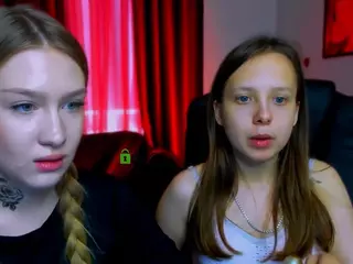 playful-sophie's Live Sex Cam Show