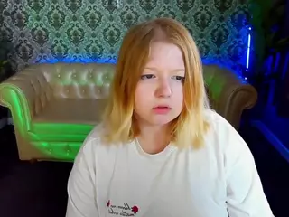 TinkerrBella's Live Sex Cam Show