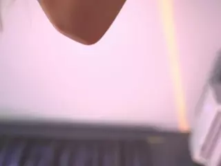 Deeptalkss's Live Sex Cam Show