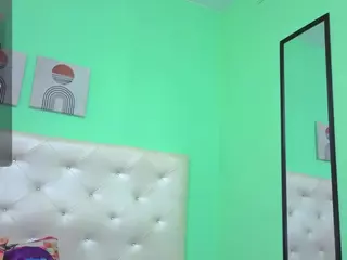 Selena-Castillo's Live Sex Cam Show