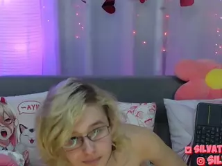 SilvaTail's Live Sex Cam Show
