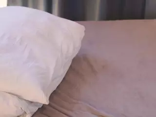 Bella's Live Sex Cam Show