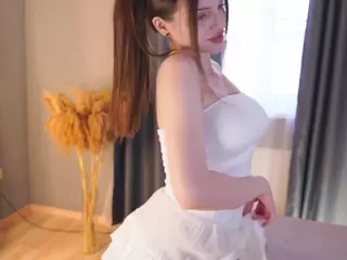 Bella's Live Sex Cam Show