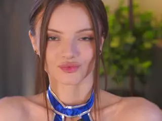 Bella's Live Sex Cam Show