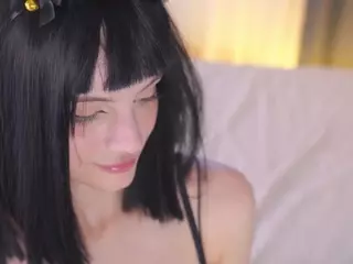Bella's Live Sex Cam Show