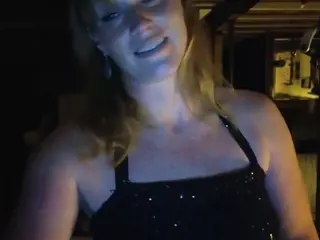 Mandabare's Live Sex Cam Show