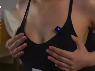 CoventinaDanby's Live Sex Cam Show