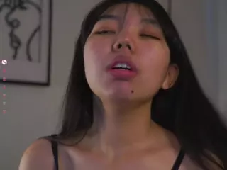 CoventinaDanby's Live Sex Cam Show