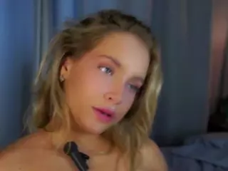 Amiblue's Live Sex Cam Show