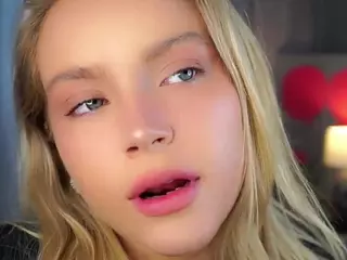 Amiblue's Live Sex Cam Show