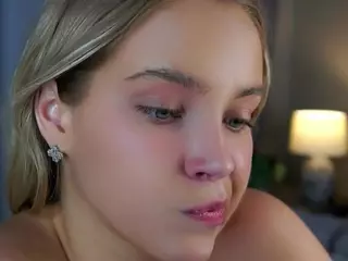 Amiblue's Live Sex Cam Show
