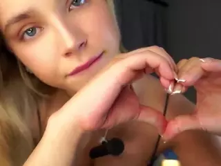 Amiblue's Live Sex Cam Show