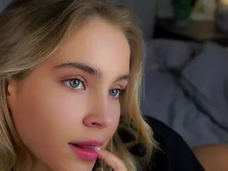 Amiblue's Live Sex Cam Show